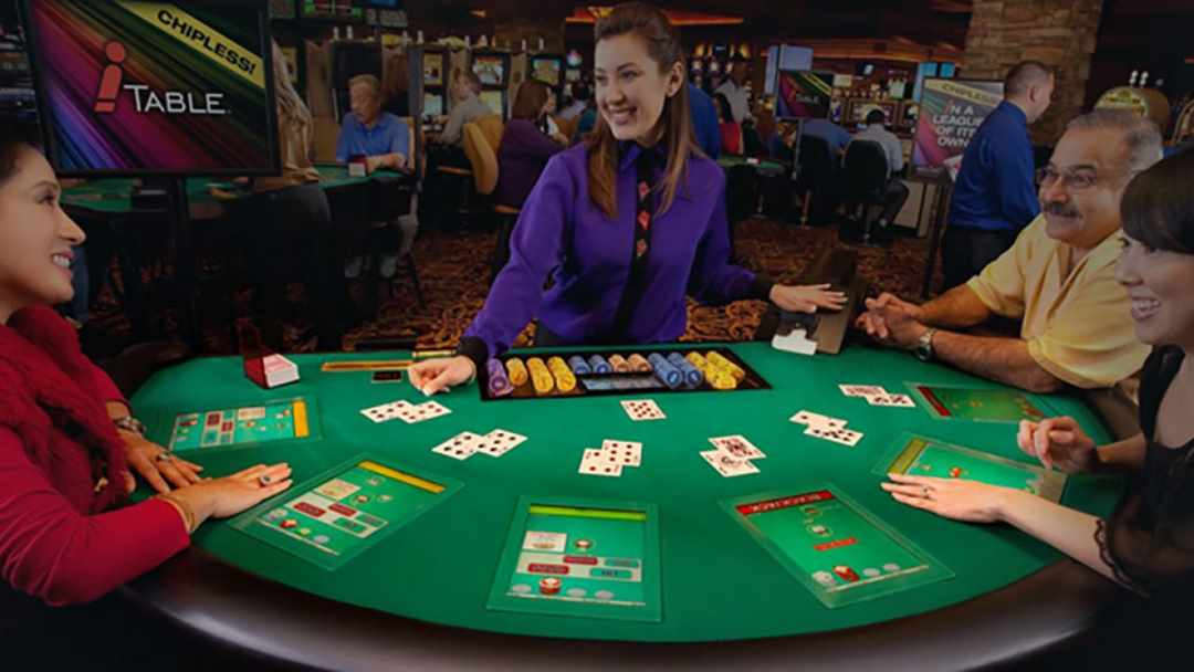 Các cách tính và sắp xếp thứ tự của bài poker